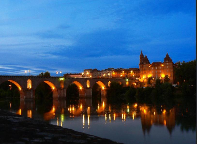 Le Central Montauban Exteriér fotografie